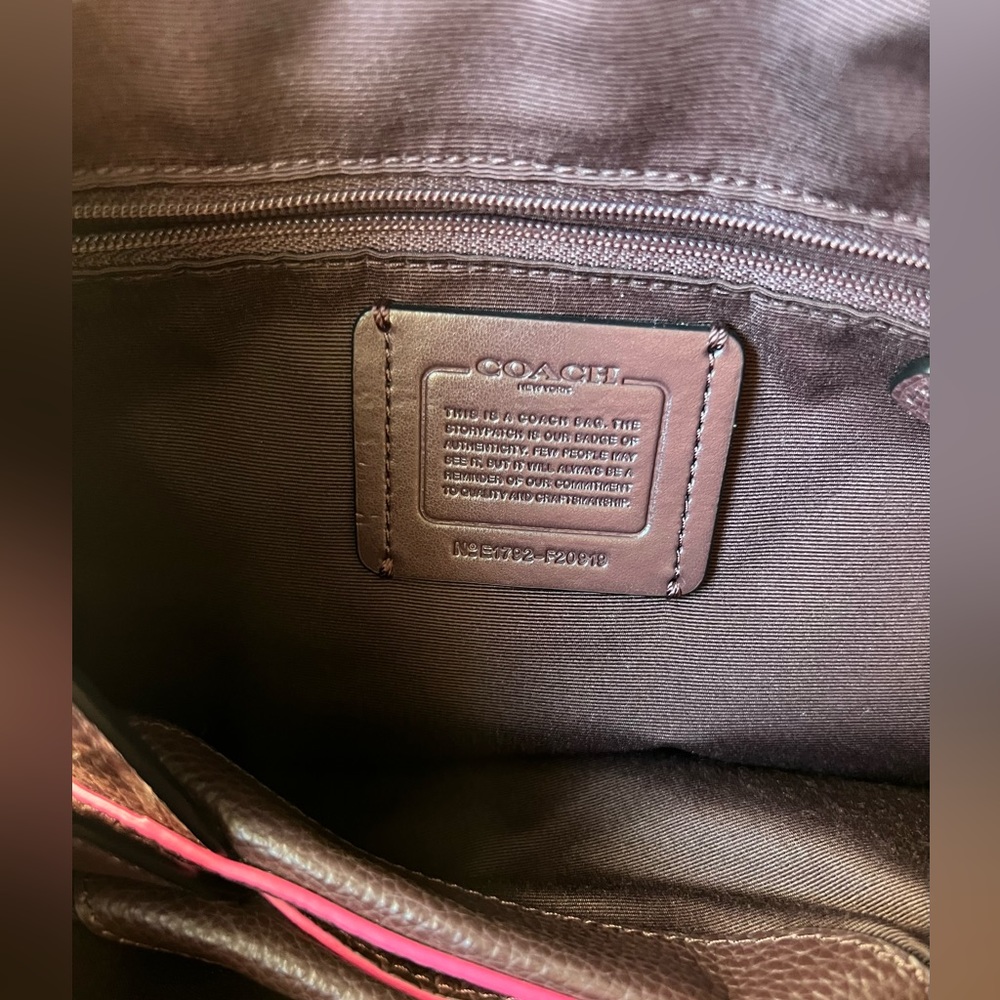 Coach Shoulder Bag - Picture 7 of 8